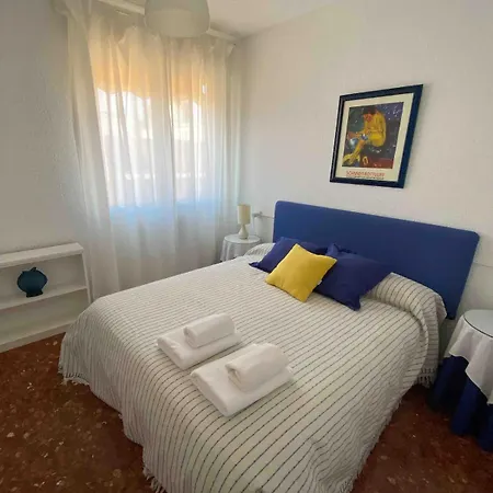 Flat With Wonderful Views 아파트 *